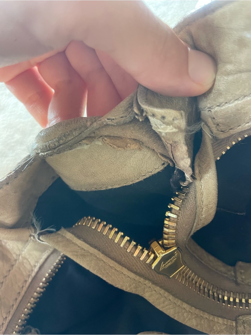 Balenciaga City Bag in Beige with Gold Tone Hardware Pre-2011 - Picture 16 of 16